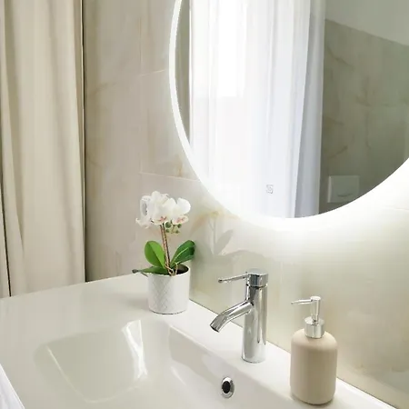 Grand Terrace With Ac & Heating Daire Budapeşte