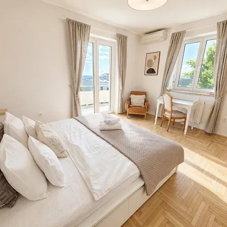 Grand Terrace With Ac & Heating شقة بودابست