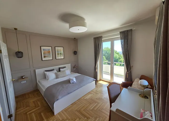Grand Terrace With Ac & Heating *